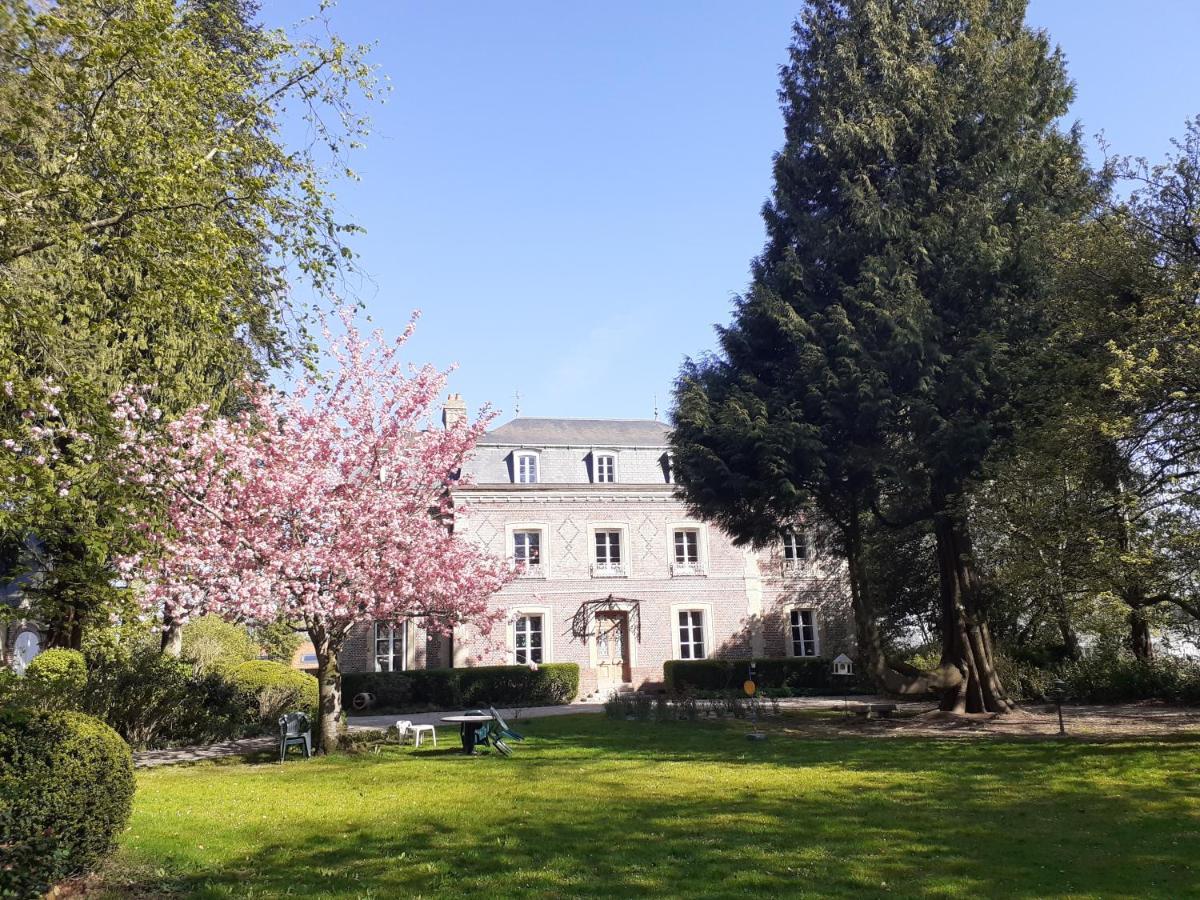 Les Gites Du Chateau De Maltot Saint-Ouen-du-Breuil Exterior photo